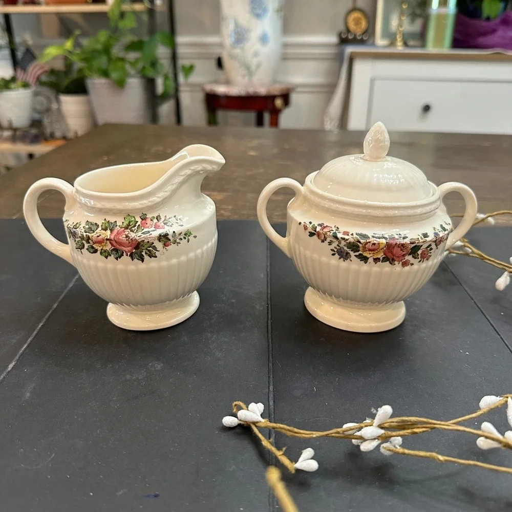Wedgwood Etruria CONWAY Pattern Sugar Bowl w/ Lid & Creamer Vintage England